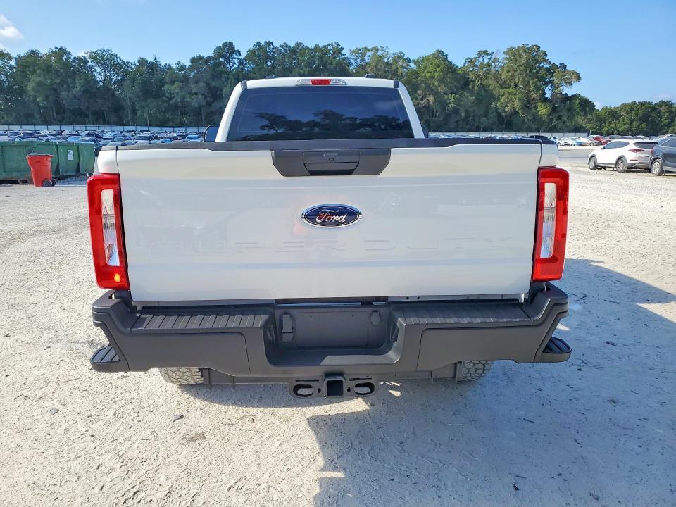 2024 FORD F350 SUPER DUTY — Фото 6 из 12