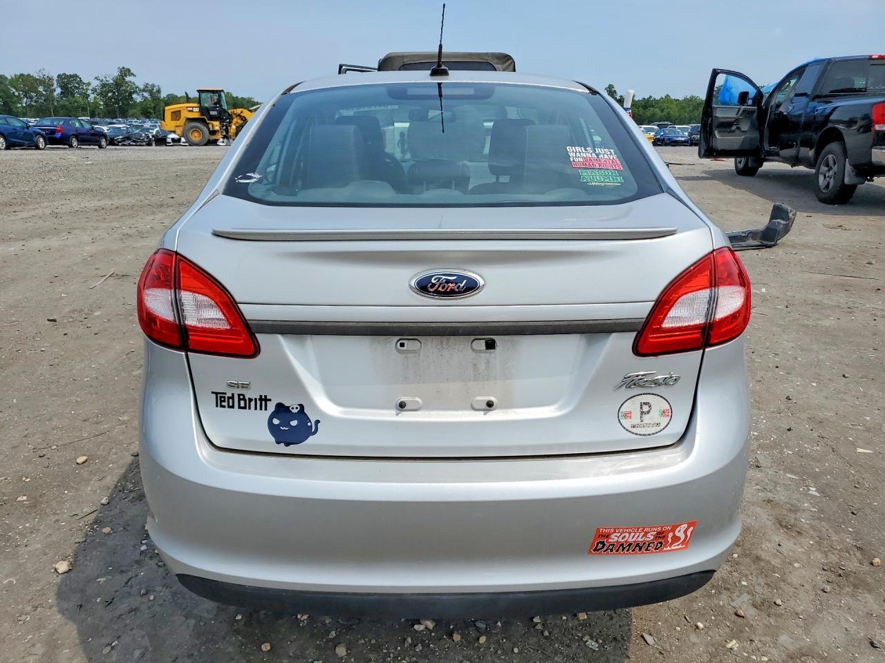 2012 FORD FIESTA SE — Фото 6 из 12