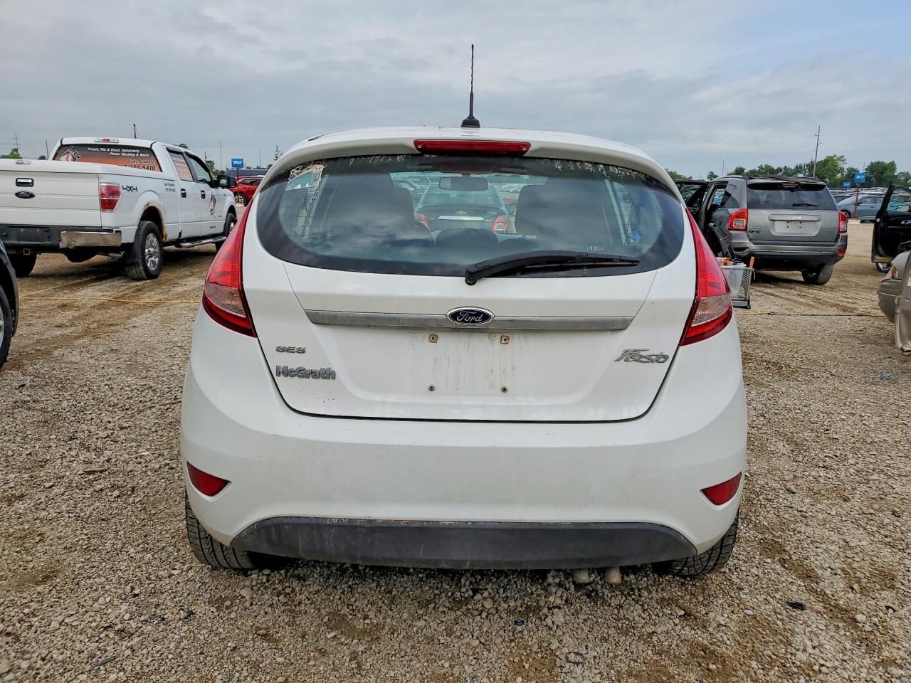 2012 FORD FIESTA SES — Фото 6 из 12