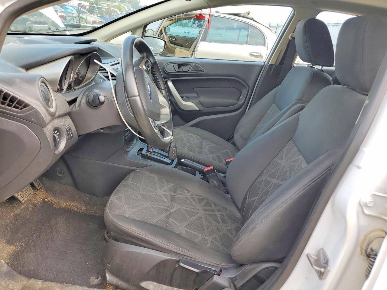 2012 FORD FIESTA SES — Фото 7 из 12