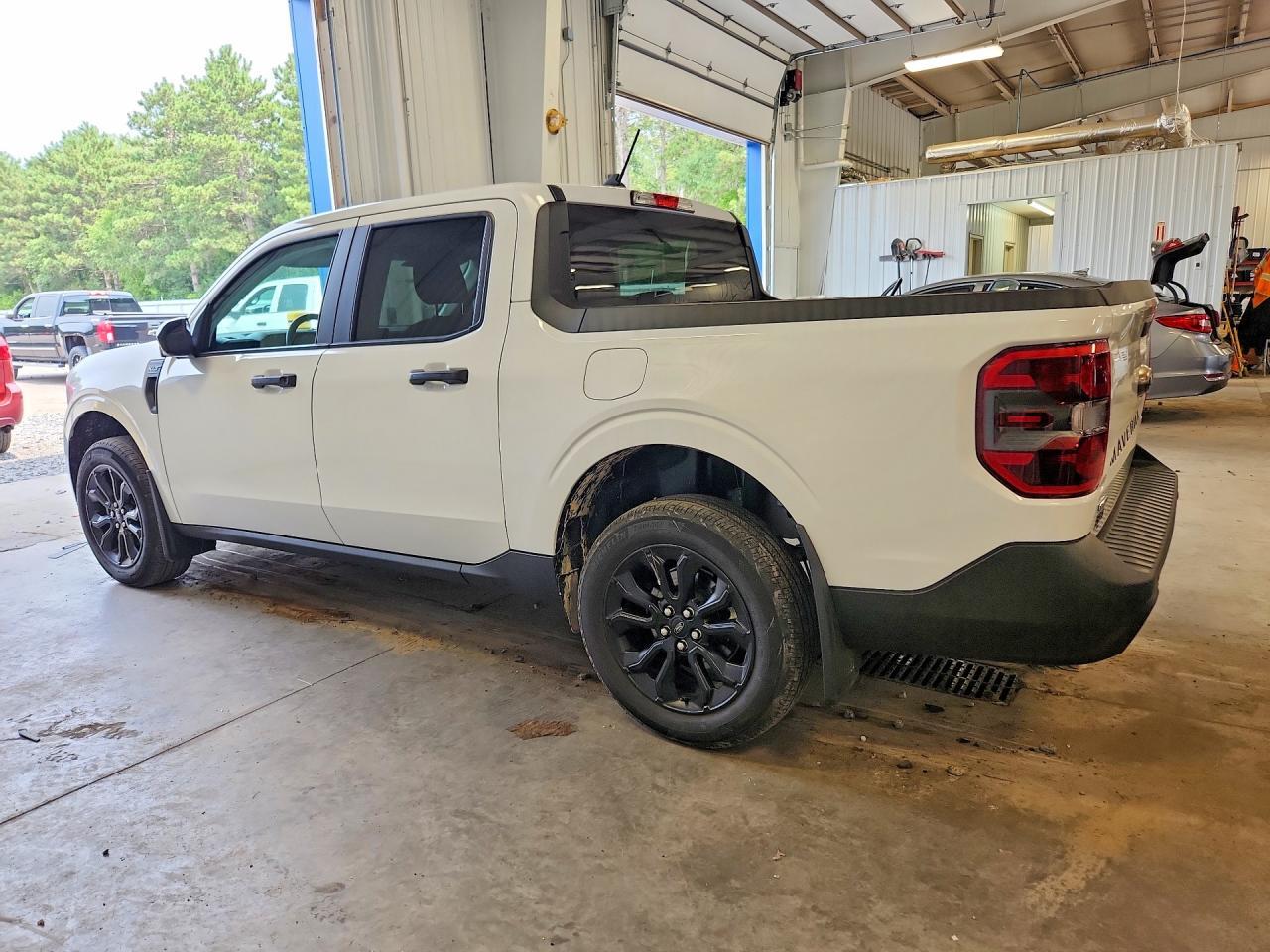 2024 FORD MAVERICK XLT — Фото 2 из 12