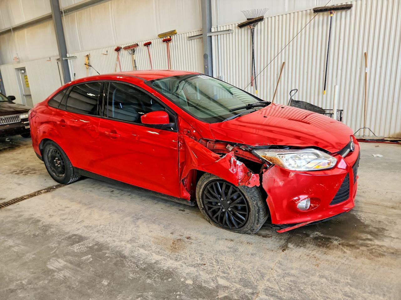 1FAHP3F26CL174835 2012 FORD FOCUS photo no. 4