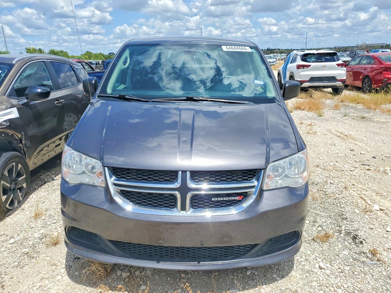 2020 DODGE GRAND CARAVAN SE — Фото 5 из 13