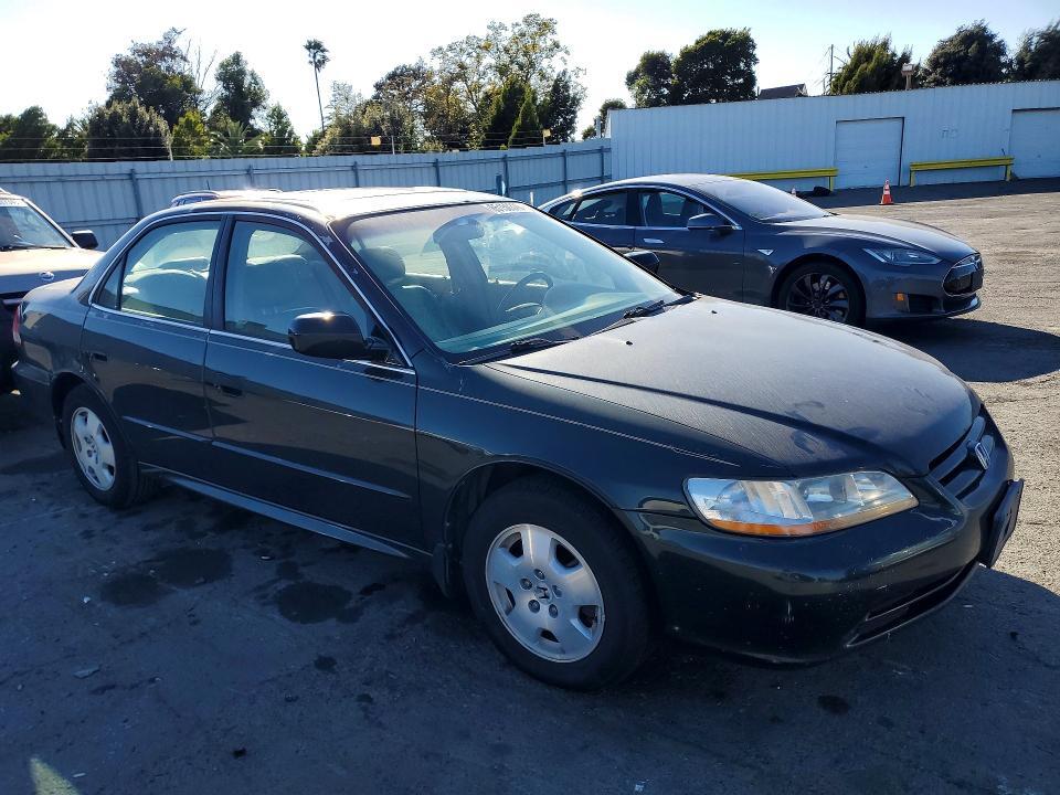 1HGCG16591A063547 2001 HONDA ACCORD photo no. 4