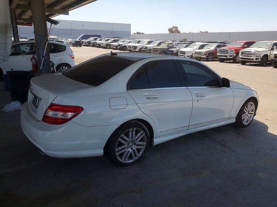 2008 MERCEDES-BENZ C 300 — Фото 3 из 12