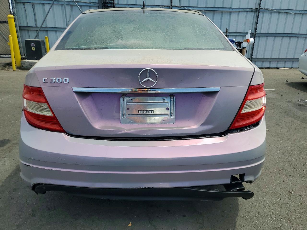 2008 MERCEDES-BENZ C 300 — Фото 6 из 12