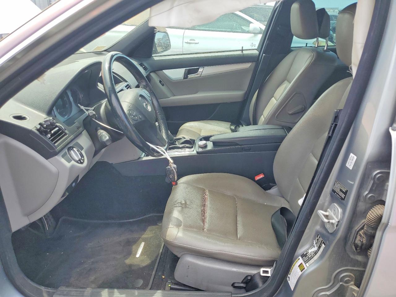 2008 MERCEDES-BENZ C 300 — Фото 7 из 12