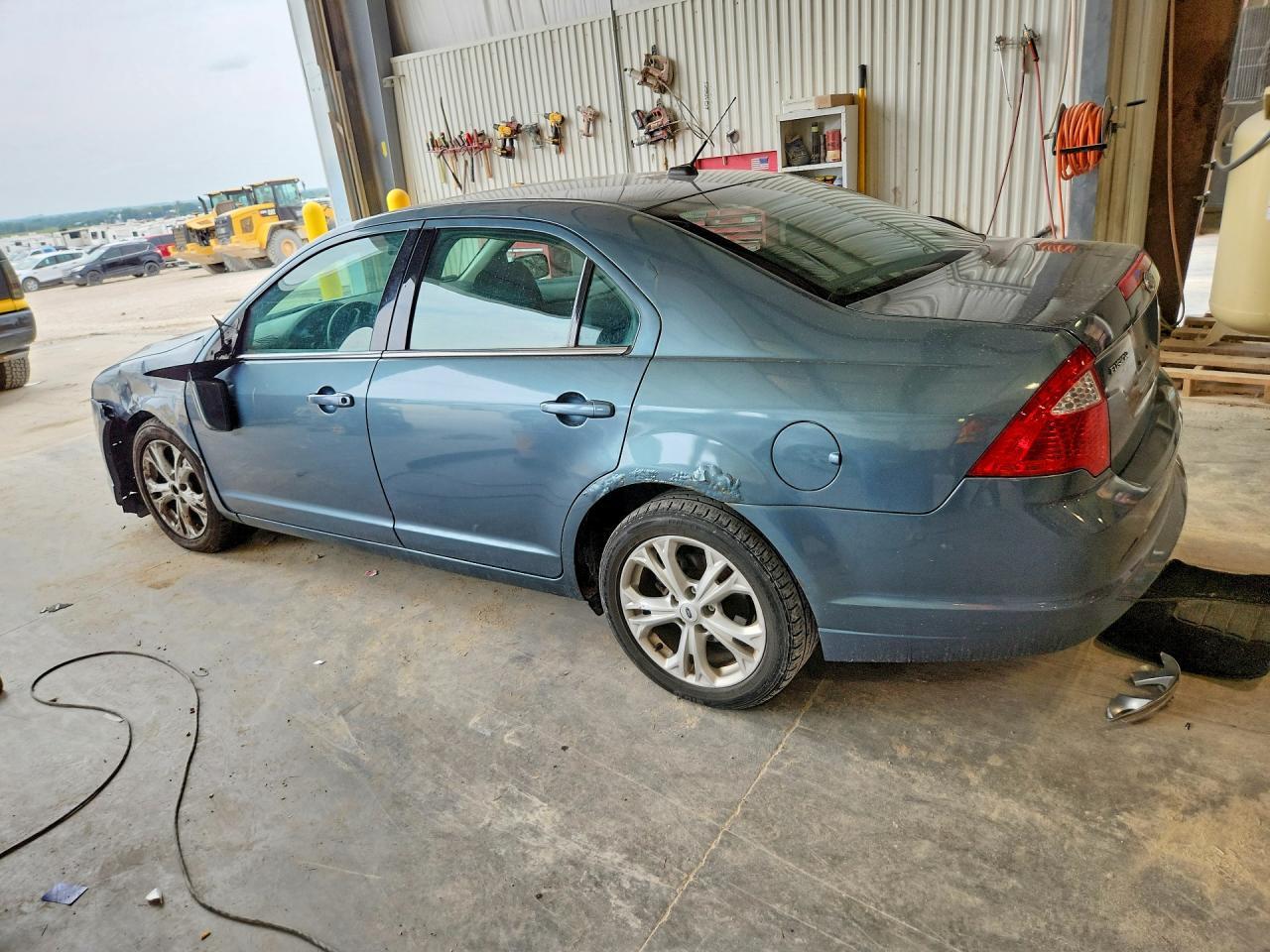 3FAHP0HA3CR246692 2012 FORD FUSION photo no. 2