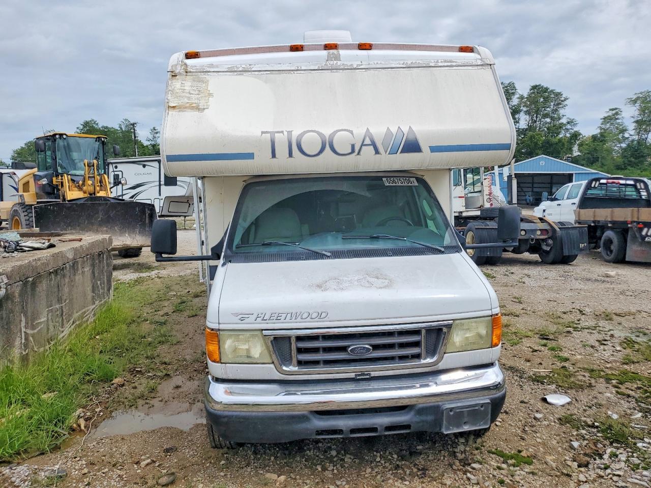 2005 FLEETWOOD TIOGA RV — Фото 9 из 10