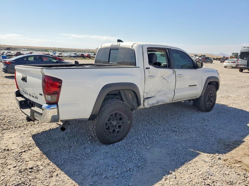 2023 TOYOTA TACOMA SR5 V6 — Фото 3 из 12