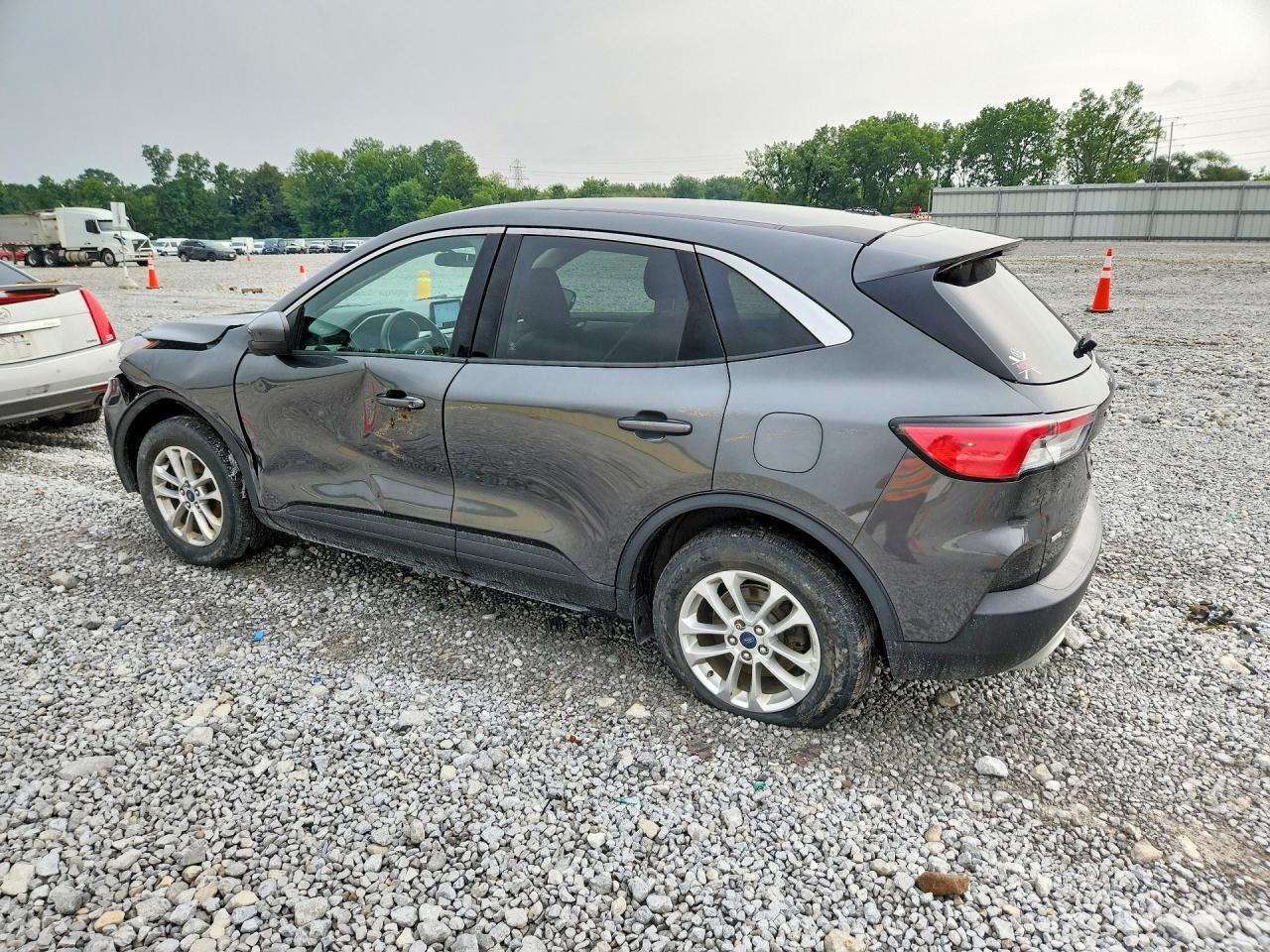 2020 FORD ESCAPE SE — Фото 2 из 13