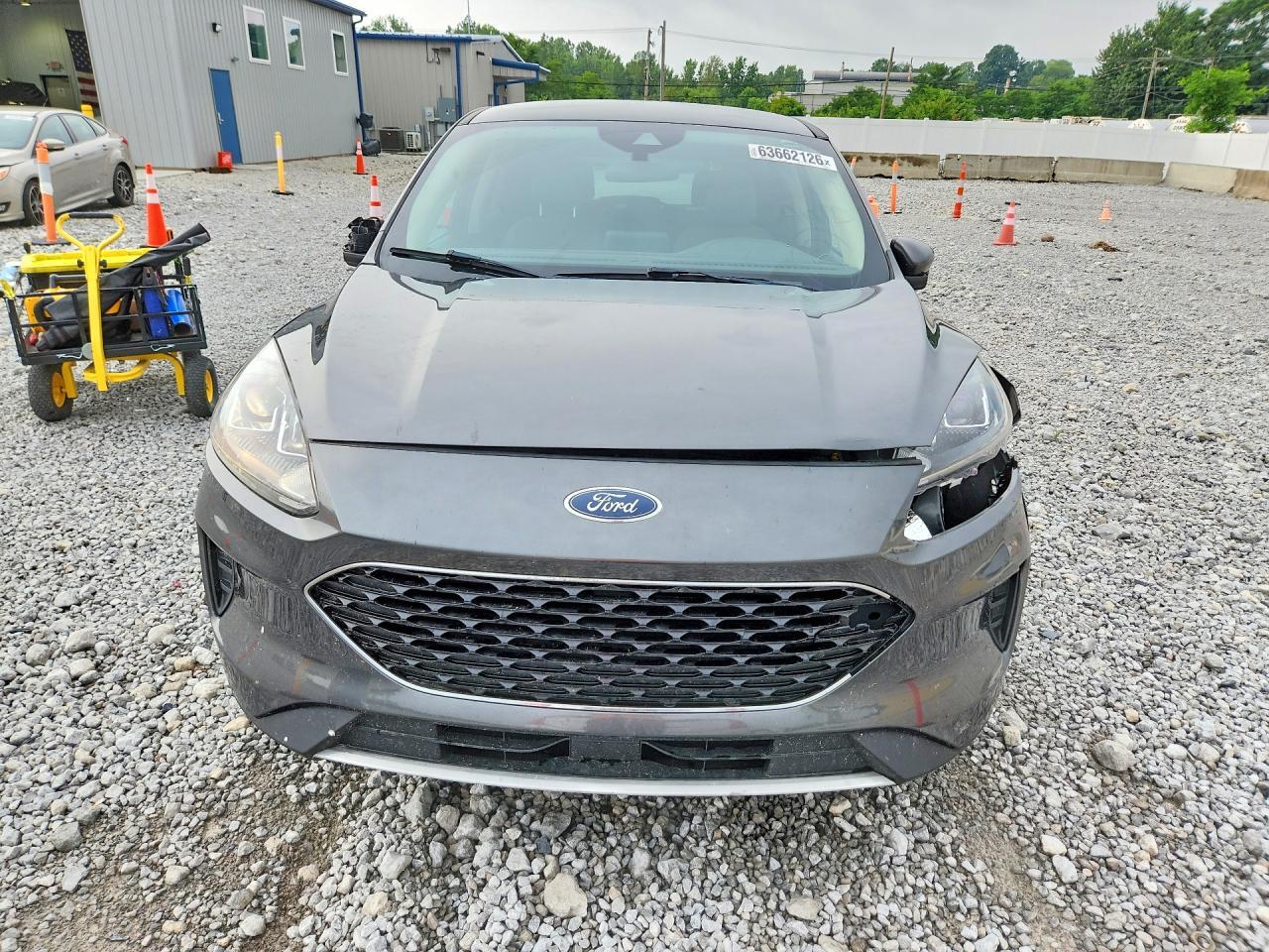2020 FORD ESCAPE SE — Фото 5 из 13