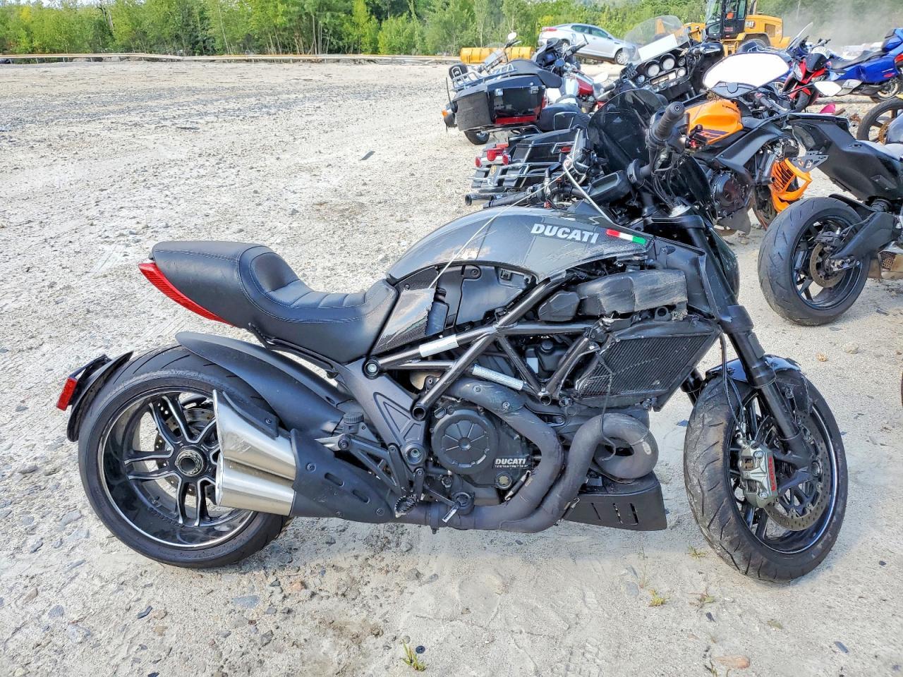2016 DUCATI DIAVEL ZDM13BSWXGB028304