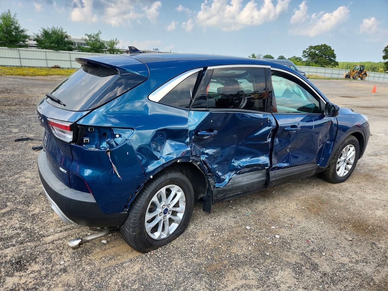 2020 FORD ESCAPE SE — Фото 3 из 12