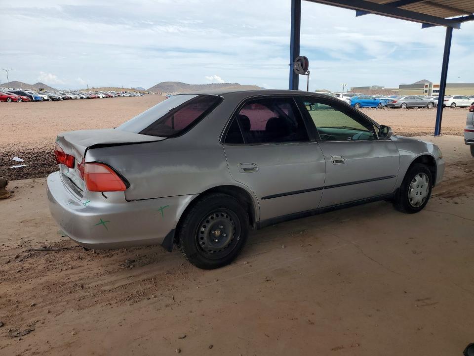 1999 HONDA ACCORD LX — Фото 3 из 12
