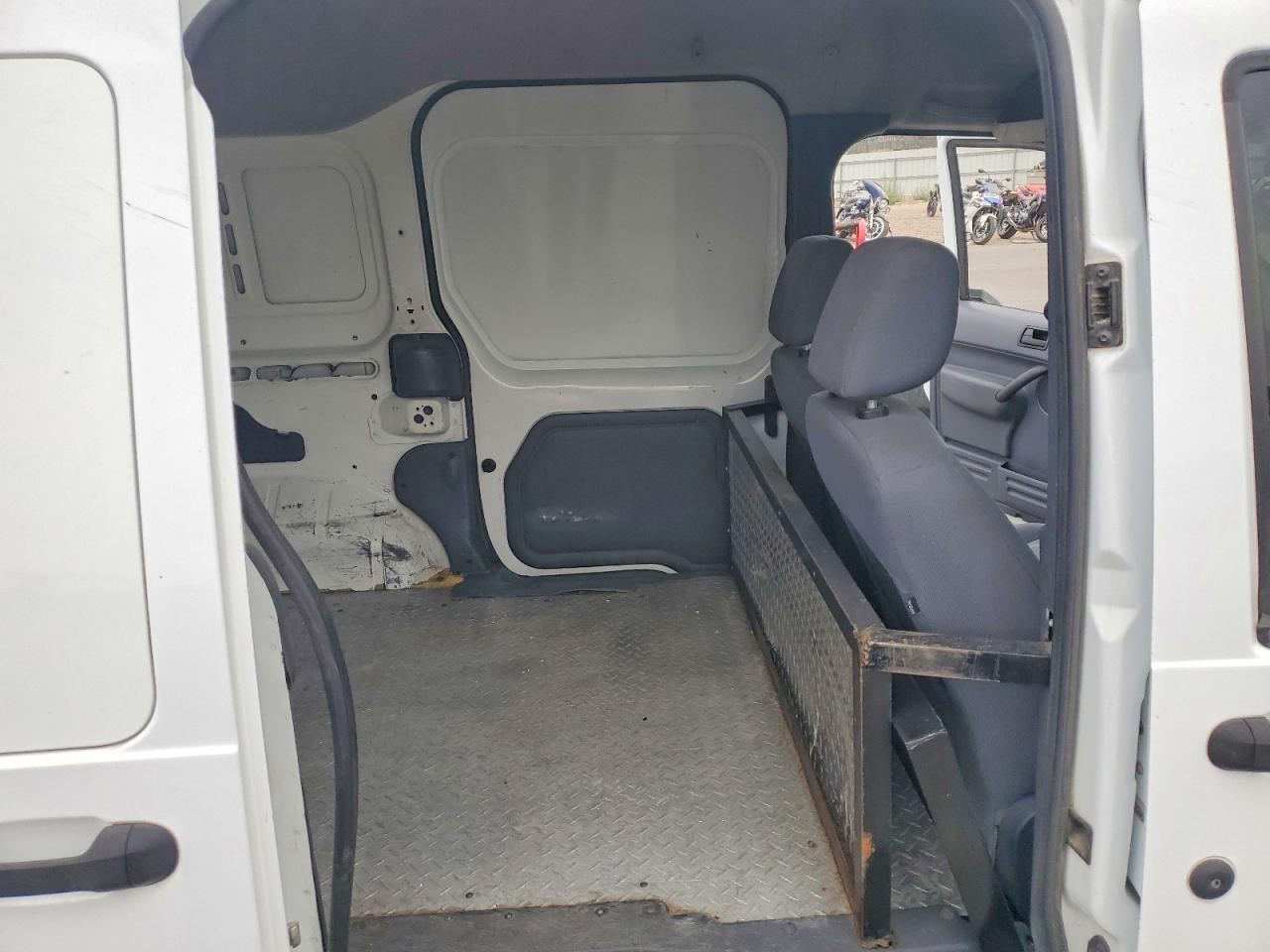 2012 FORD TRANSIT CONNECT XL — Фото 11 из 13