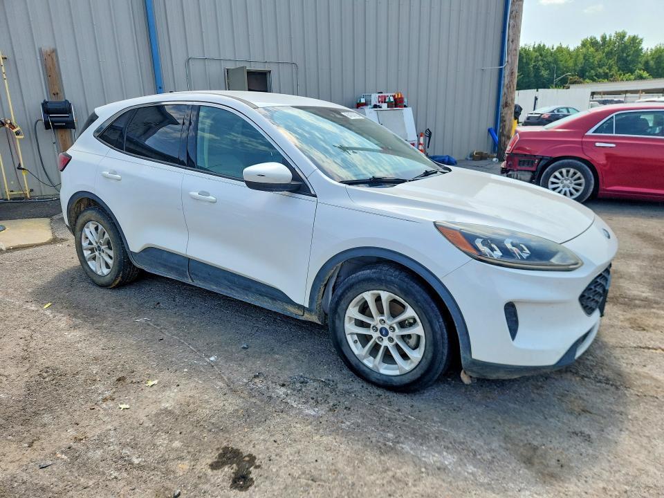 2020 FORD ESCAPE SE — Фото 4 из 13