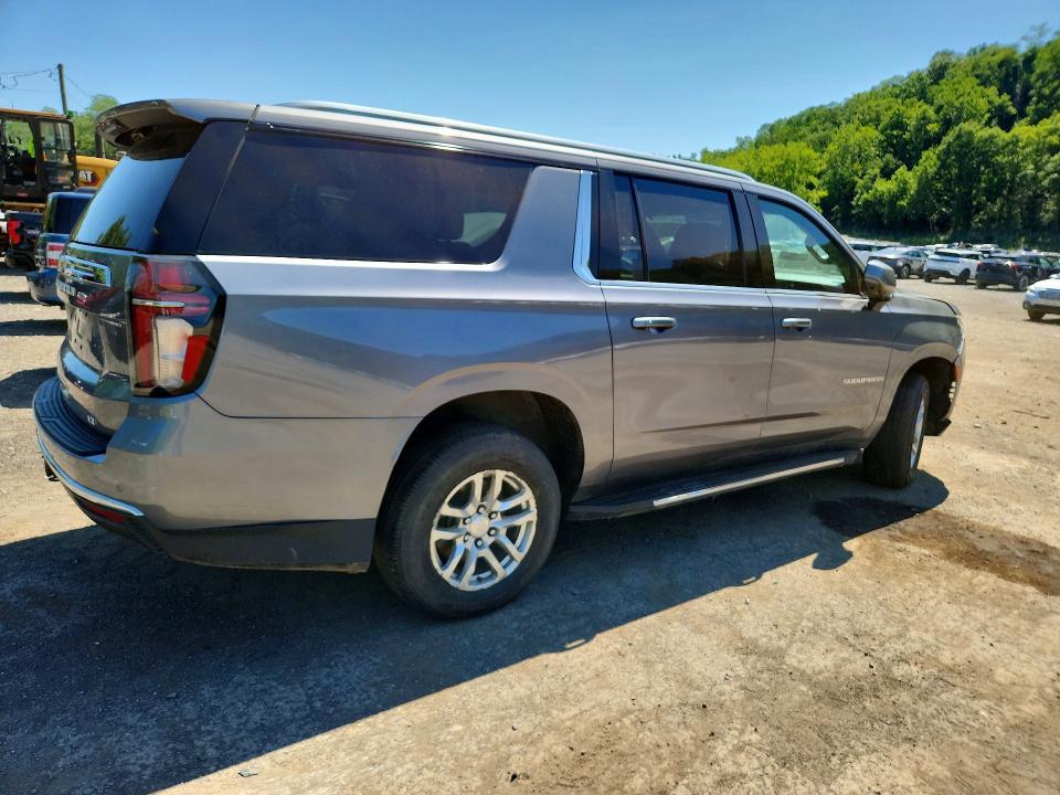 2022 CHEVROLET SUBURBAN K1500 LT — Фото 3 из 13