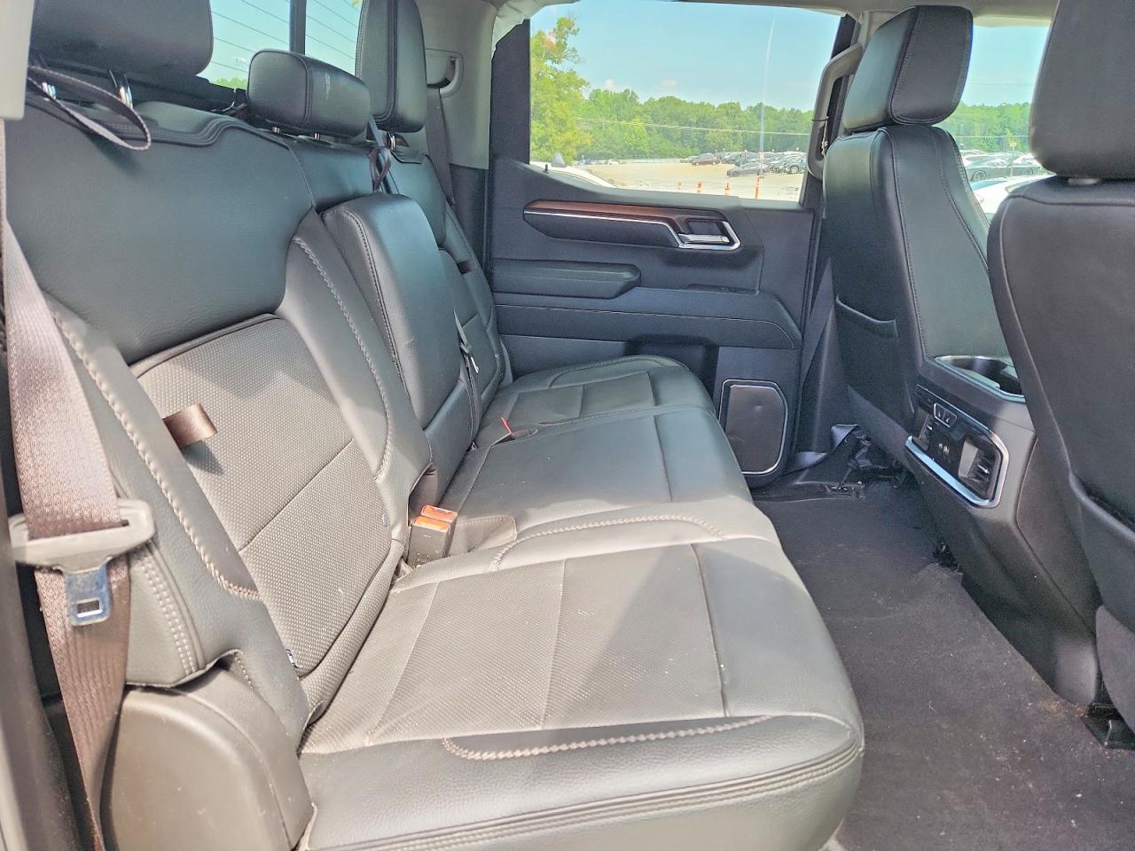 2024 GMC SIERRA K1500 DENALI — Фото 10 из 12