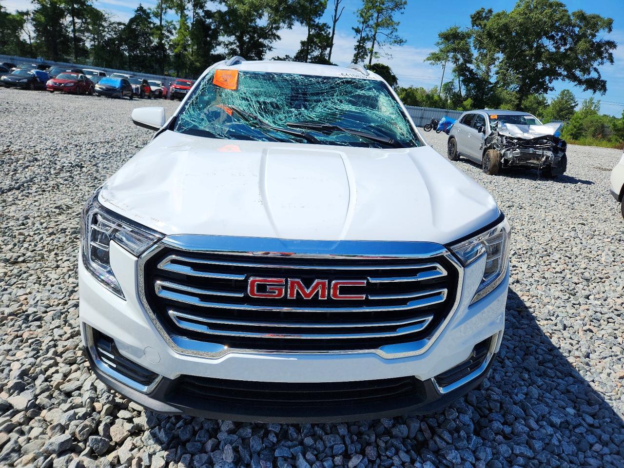 2024 GMC TERRAIN SLT — Фото 5 из 13