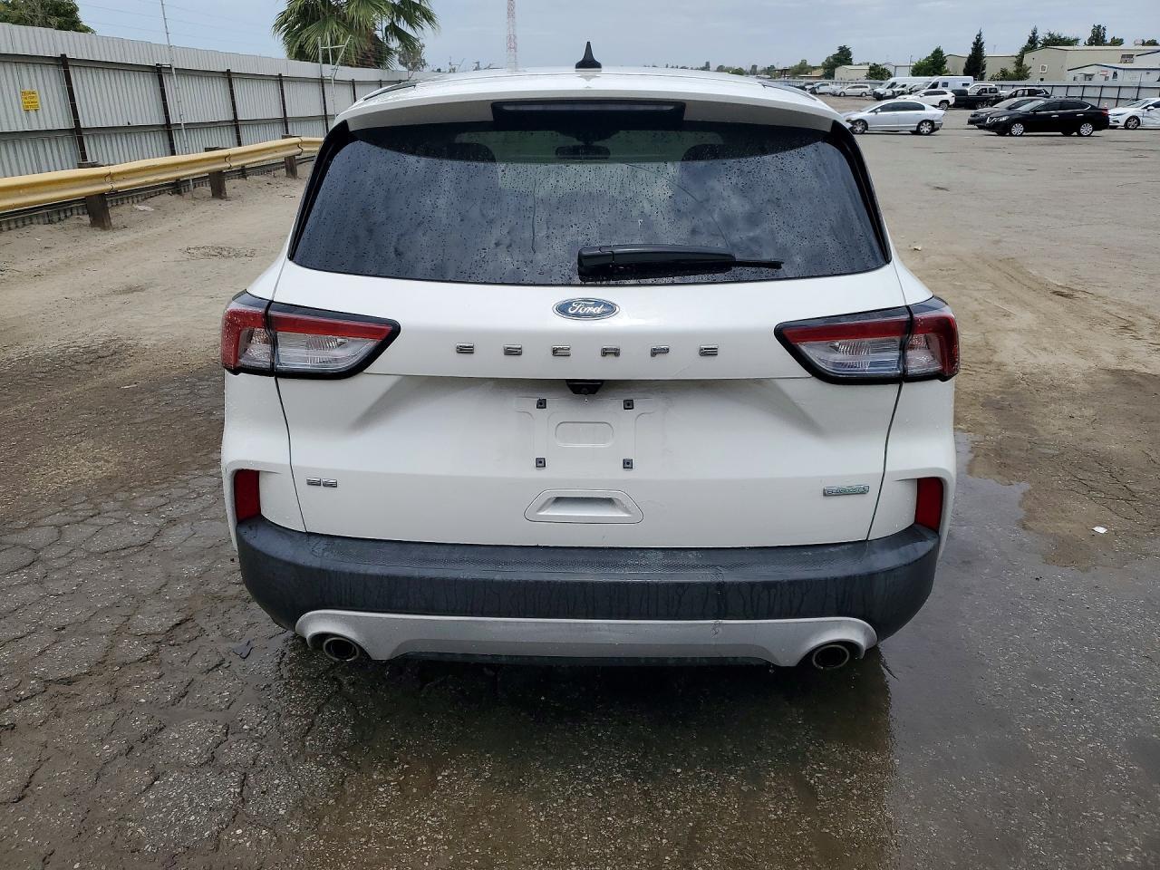 2020 FORD ESCAPE SE — Фото 6 из 12