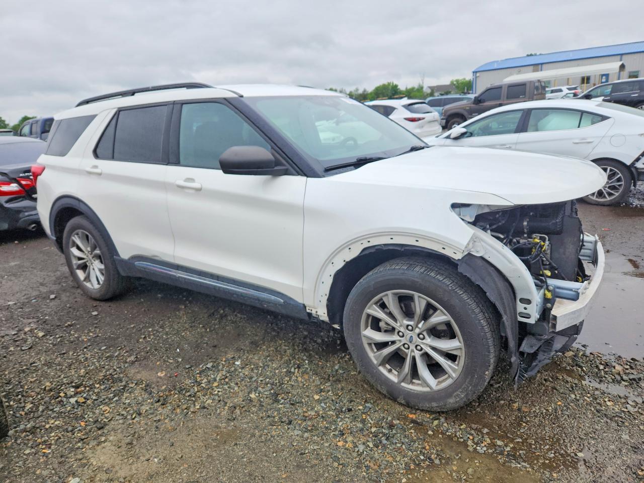 2020 FORD EXPLORER XLT — Фото 4 из 14