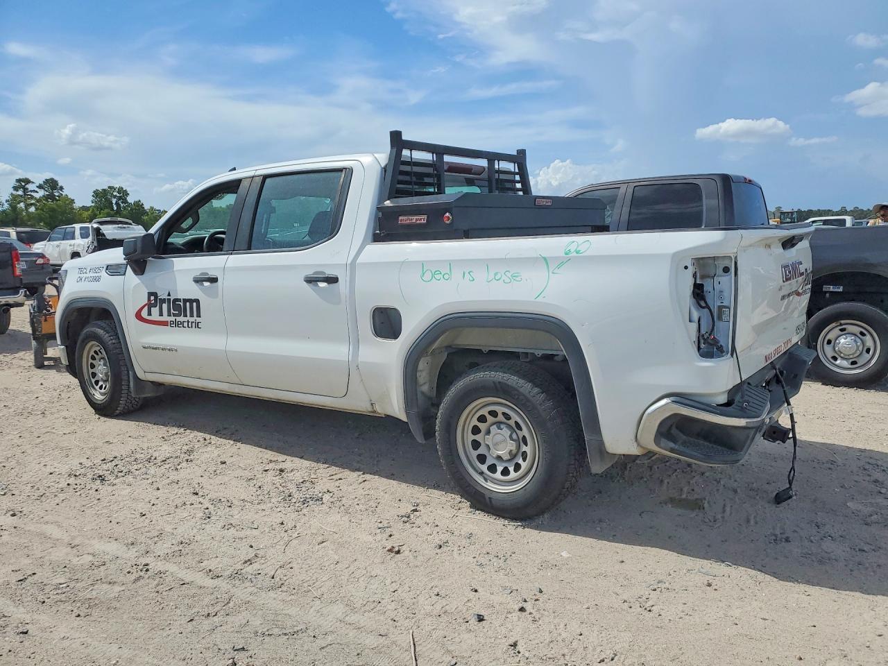 2024 GMC SIERRA C1500 — Фото 2 из 12