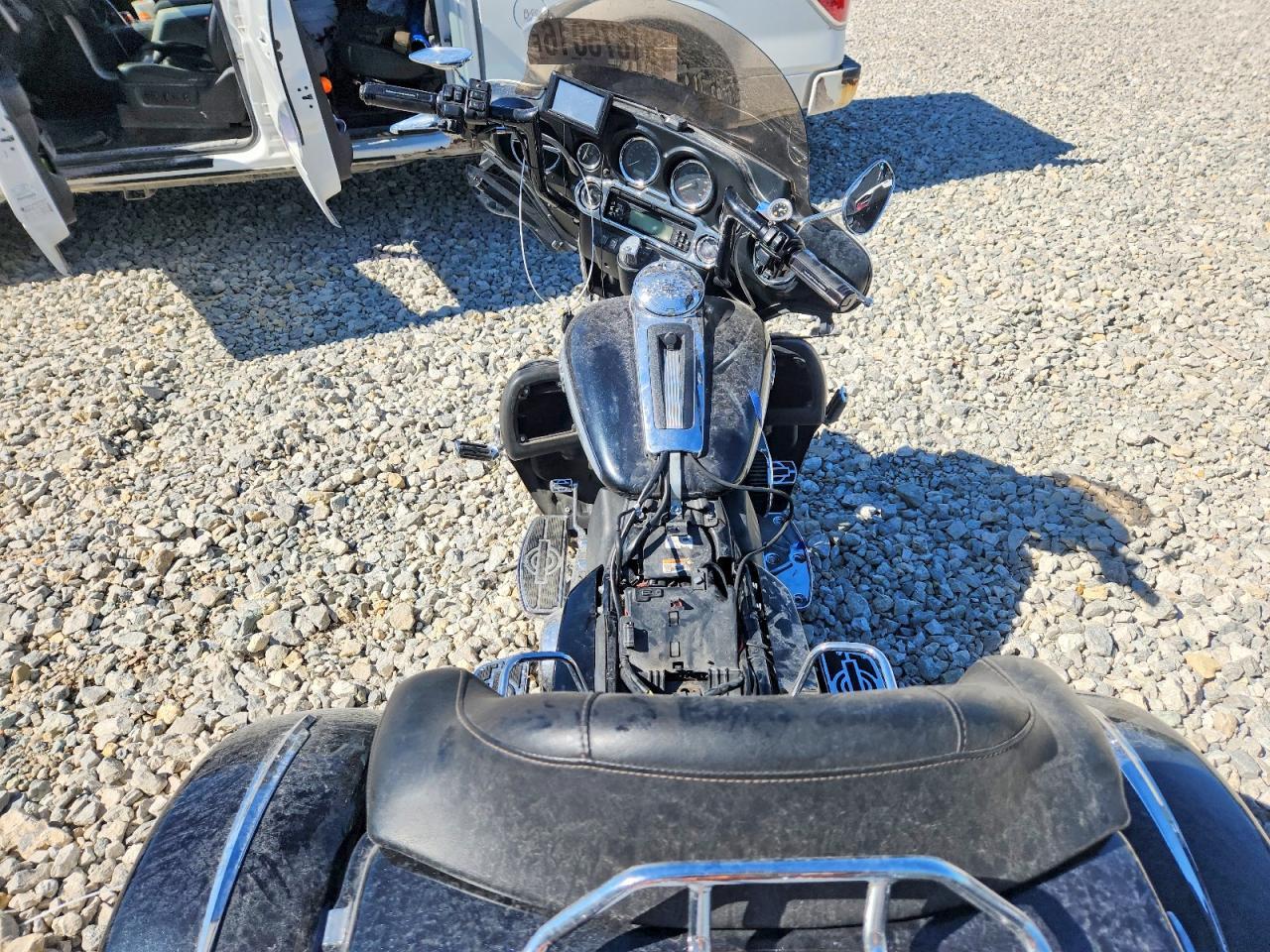 1HD1MAM10CB856522 2012 HARLEY-DAVIDSON FLHTCUTG photo no. 6