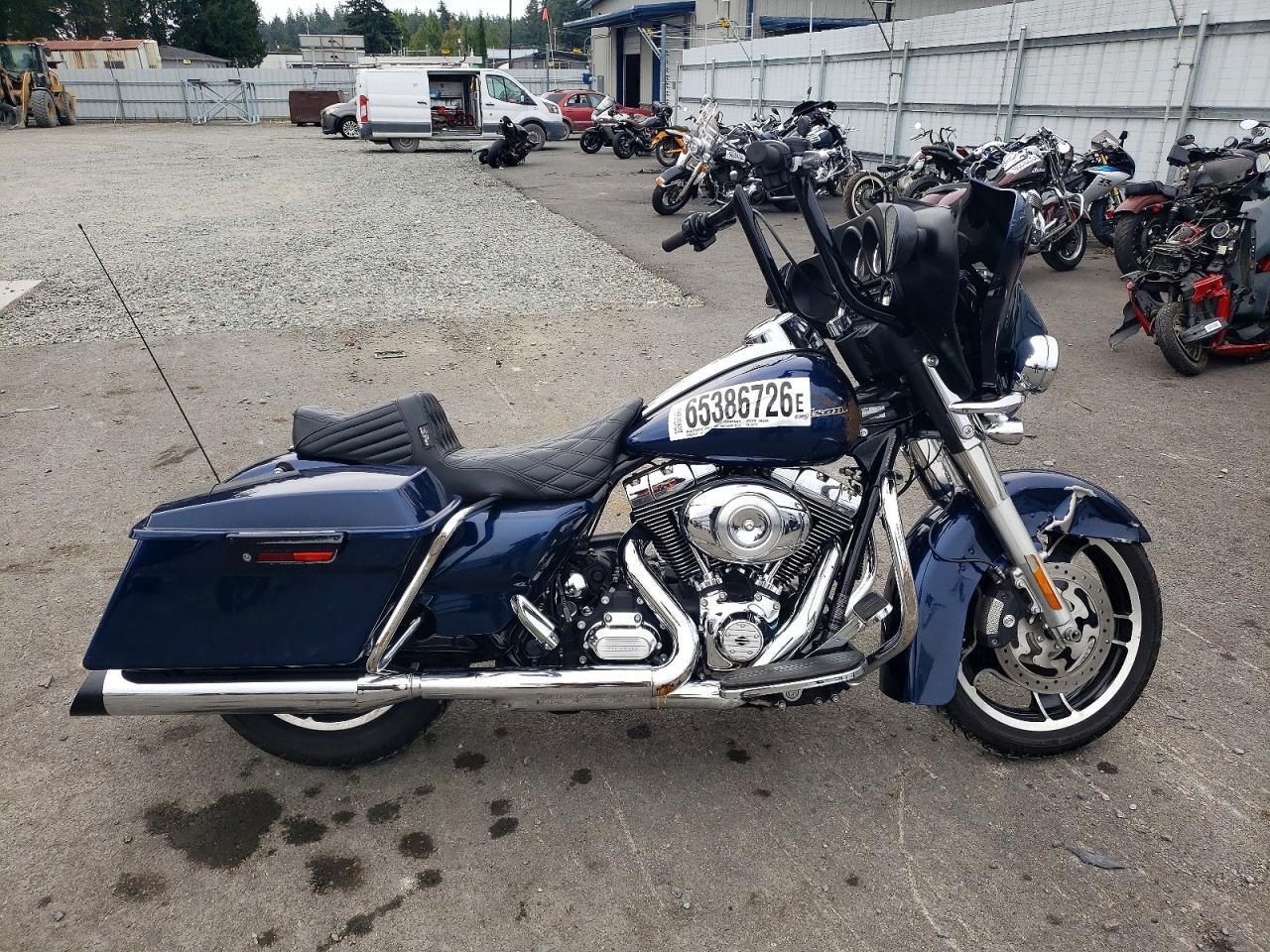 2012 HARLEY-DAVIDSON FLHX 1HD1KBM13CB653779