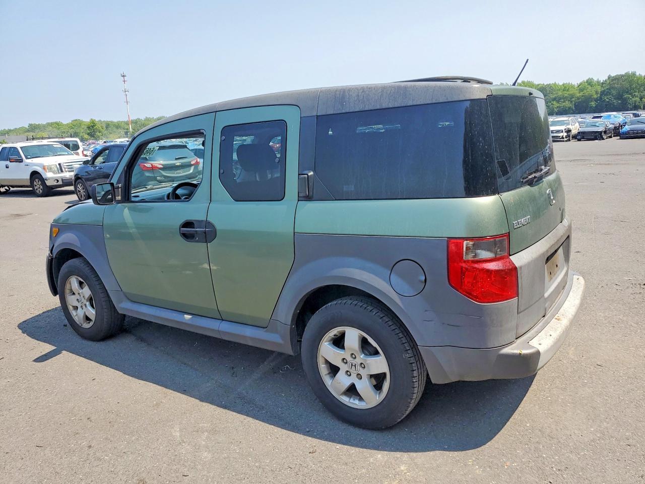 2005 HONDA ELEMENT EX — Фото 2 из 13