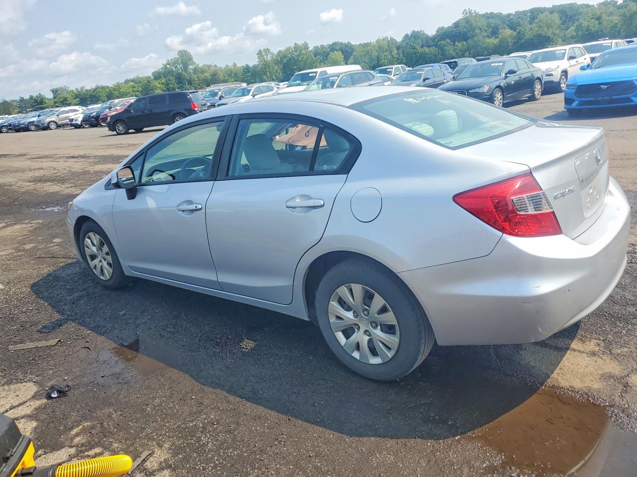 2012 HONDA CIVIC LX — Фото 2 из 12
