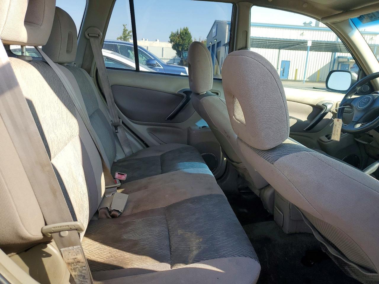 2001 TOYOTA RAV4 BASE — Фото 11 из 13