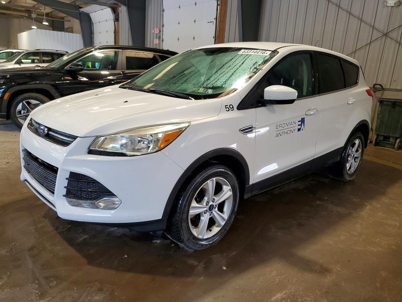 1FMCU9GX3GUA89800 2016 FORD ESCAPE photo no. 1