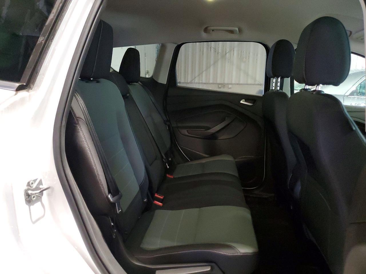1FMCU9GX3GUA89800 2016 FORD ESCAPE photo no. 11