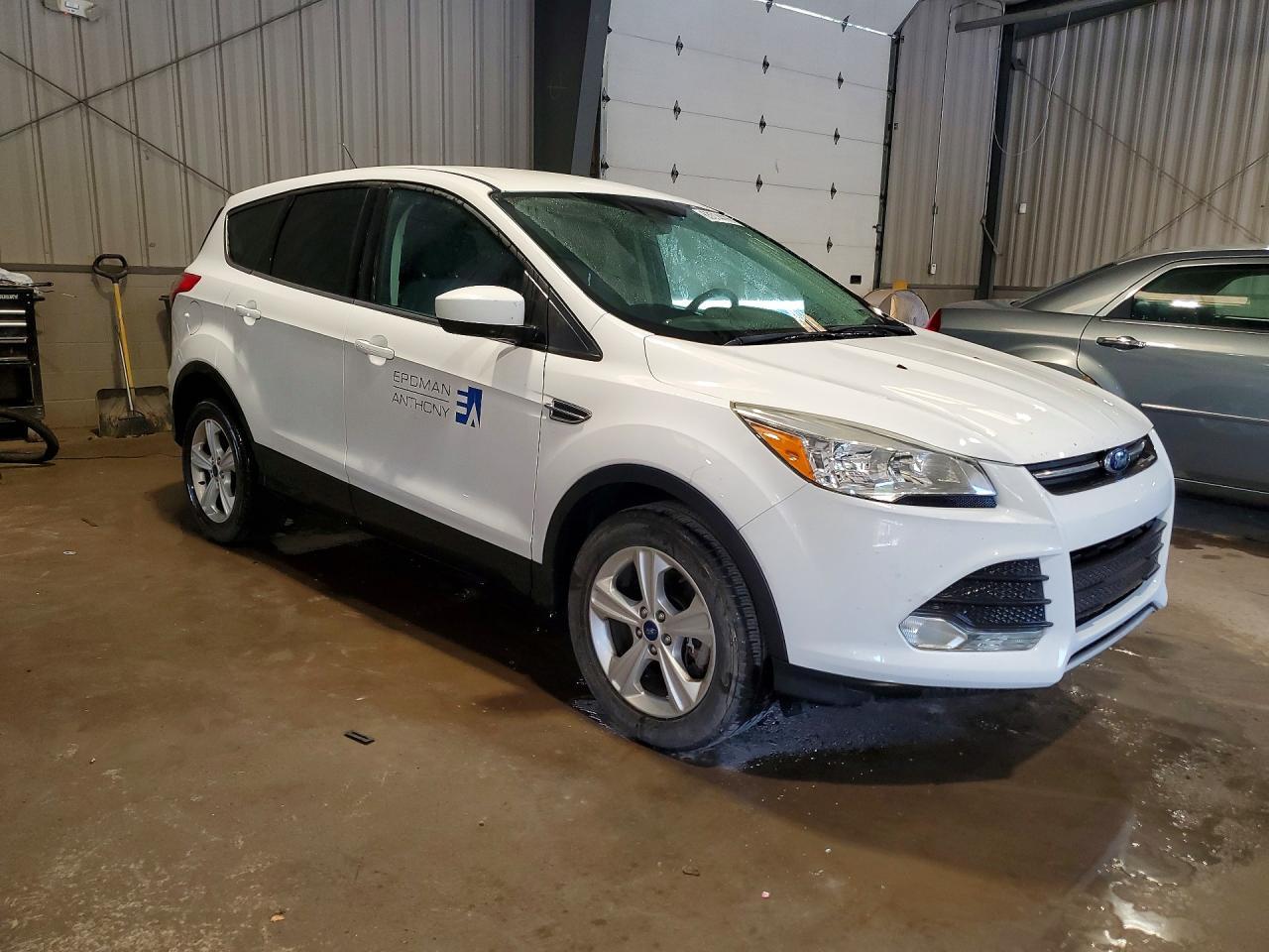 1FMCU9GX3GUA89800 2016 FORD ESCAPE photo no. 4