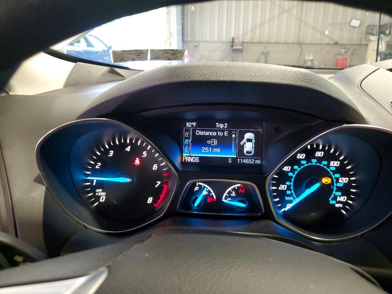 1FMCU9GX3GUA89800 2016 FORD ESCAPE photo no. 9