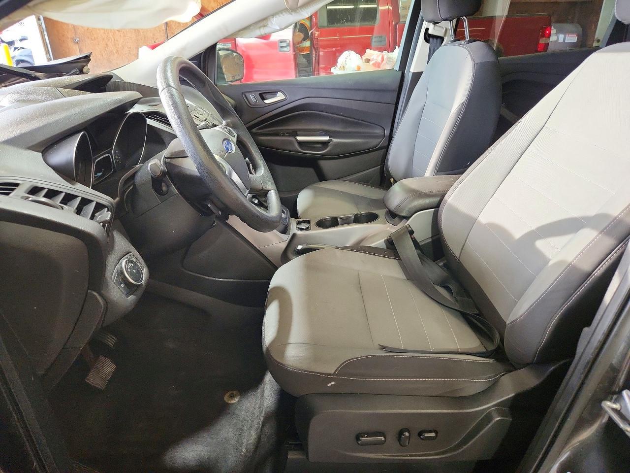 2016 FORD ESCAPE SE — Фото 7 из 13