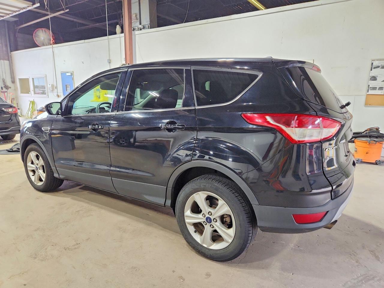 2016 FORD ESCAPE SE — Фото 2 из 13