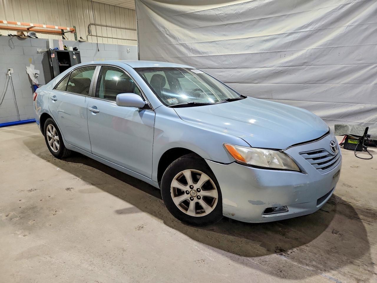 2008 TOYOTA CAMRY LE — Фото 4 из 12