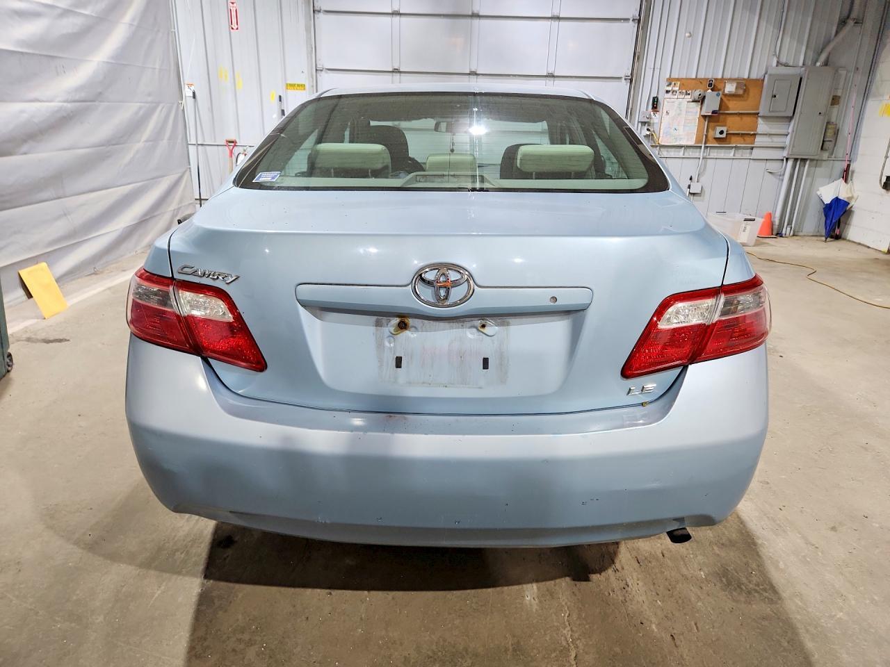 2008 TOYOTA CAMRY LE — Фото 6 из 12