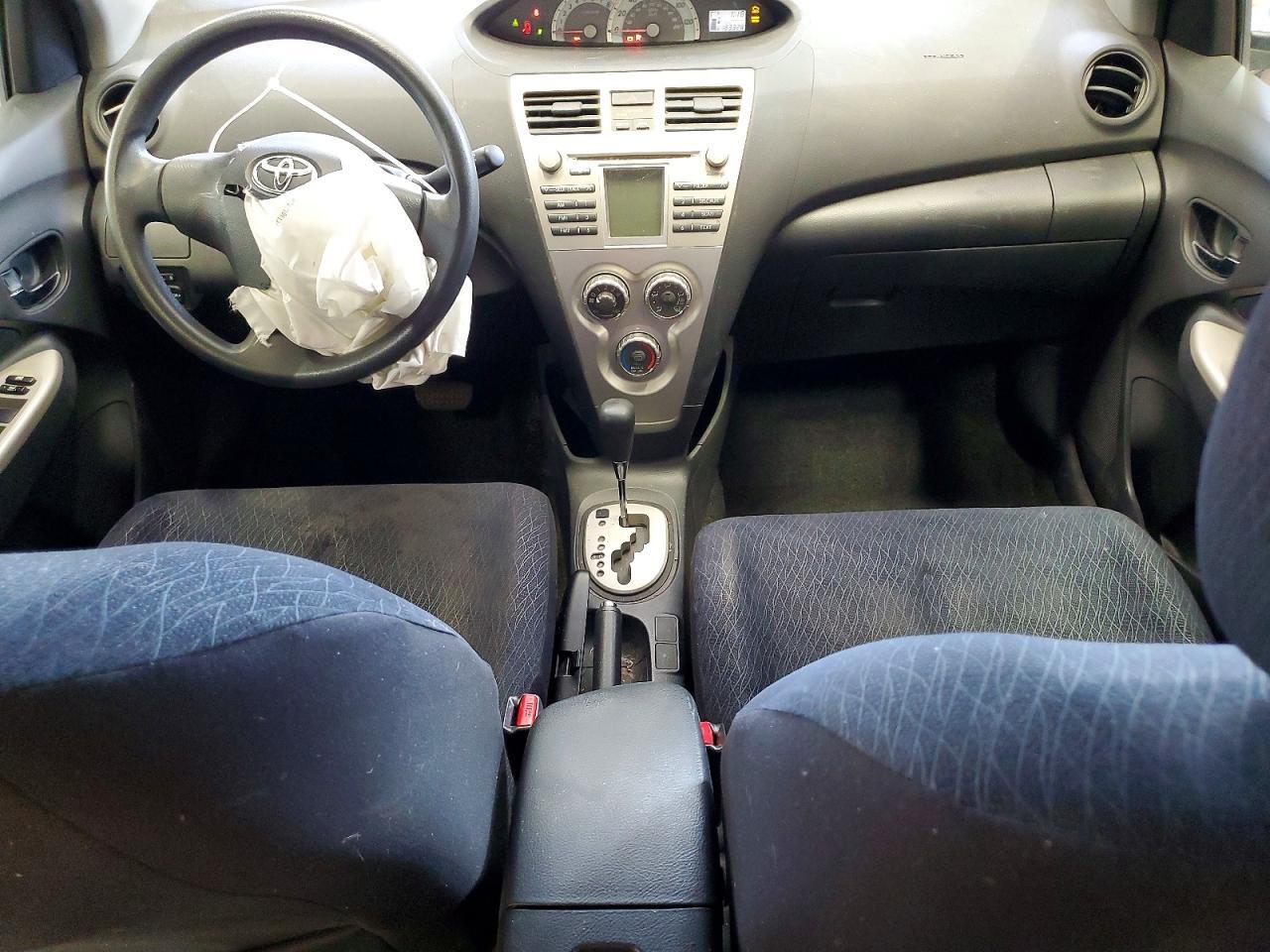 2008 TOYOTA YARIS — Фото 8 из 12