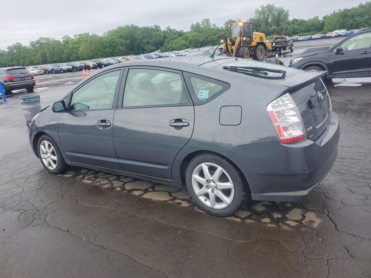 2008 TOYOTA PRIUS TOURING — Фото 2 из 12