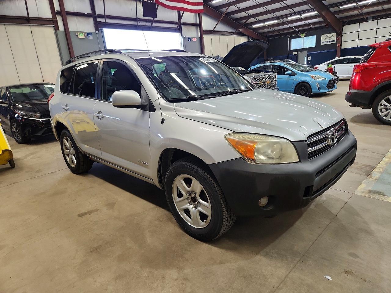 2008 TOYOTA RAV4 LIMITED — Фото 4 из 13