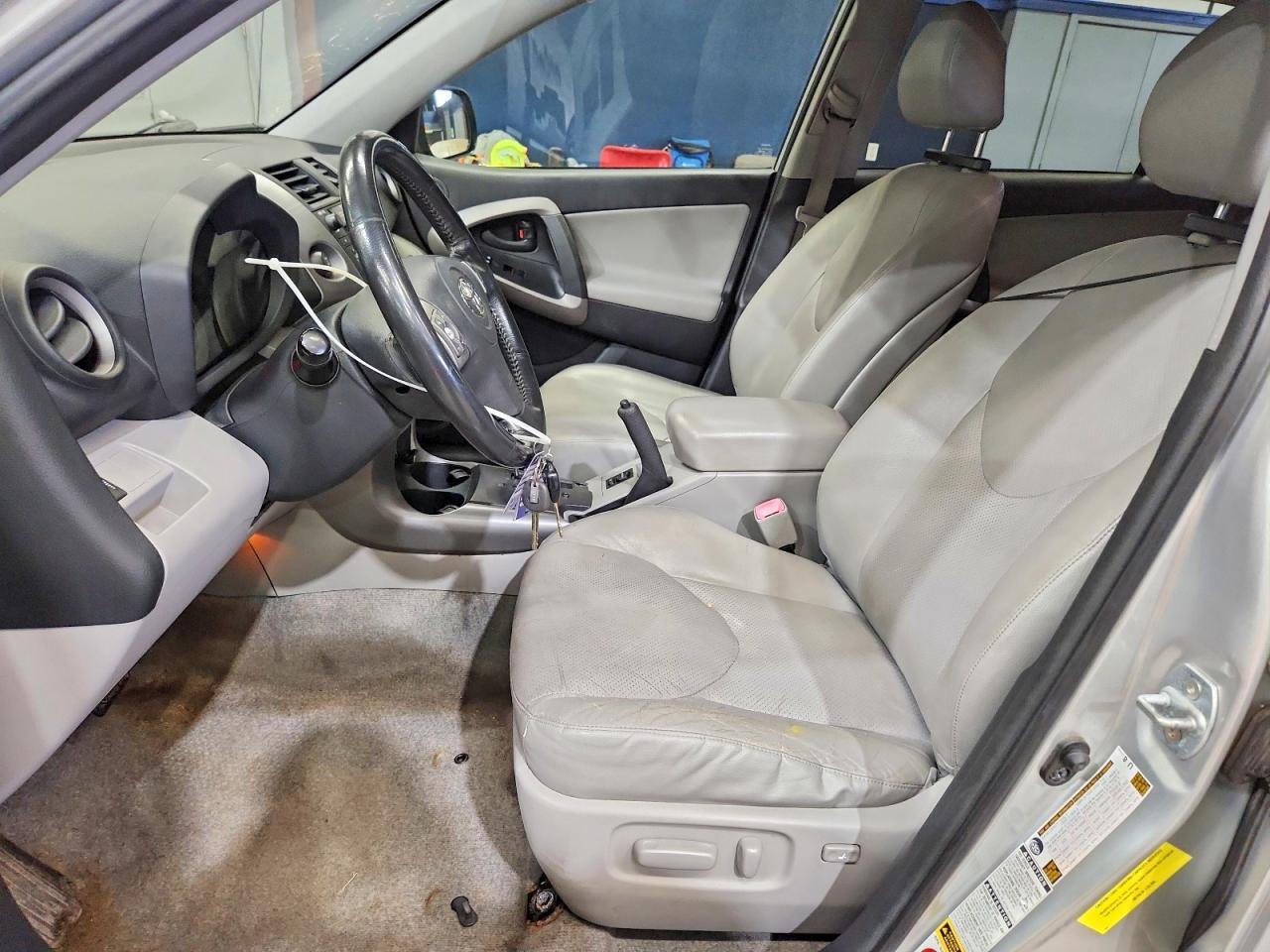 2008 TOYOTA RAV4 LIMITED — Фото 7 из 13