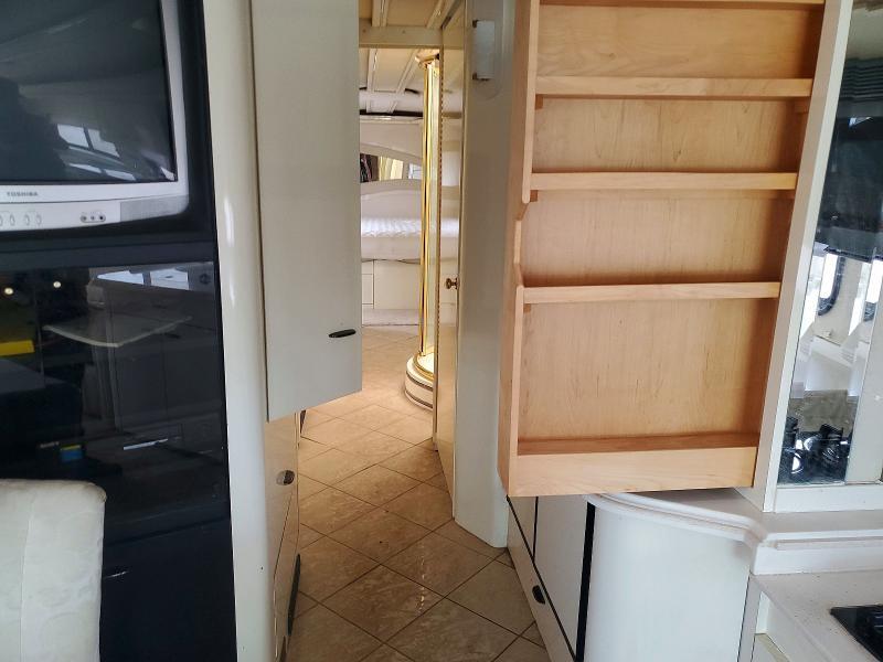 1999 SPARTAN MOTORS MOTORHOME 4VZ — Фото 6 из 10