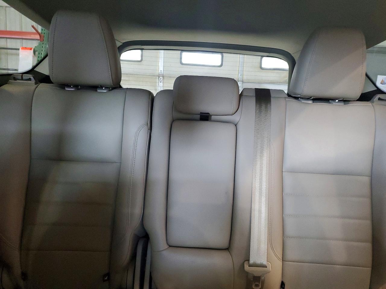 2016 FORD ESCAPE TITANIUM — Фото 10 из 13