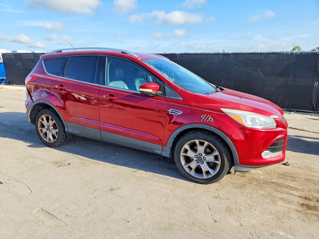 2016 FORD ESCAPE TITANIUM — Фото 4 из 13