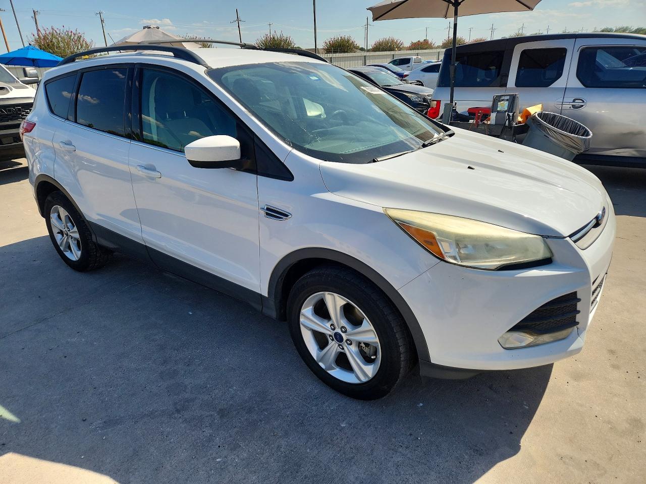 2016 FORD ESCAPE SE — Фото 4 из 13