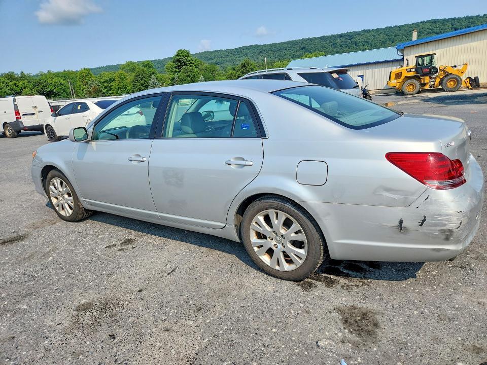 2008 TOYOTA AVALON XLS 4D SEDAN — Фото 2 из 12