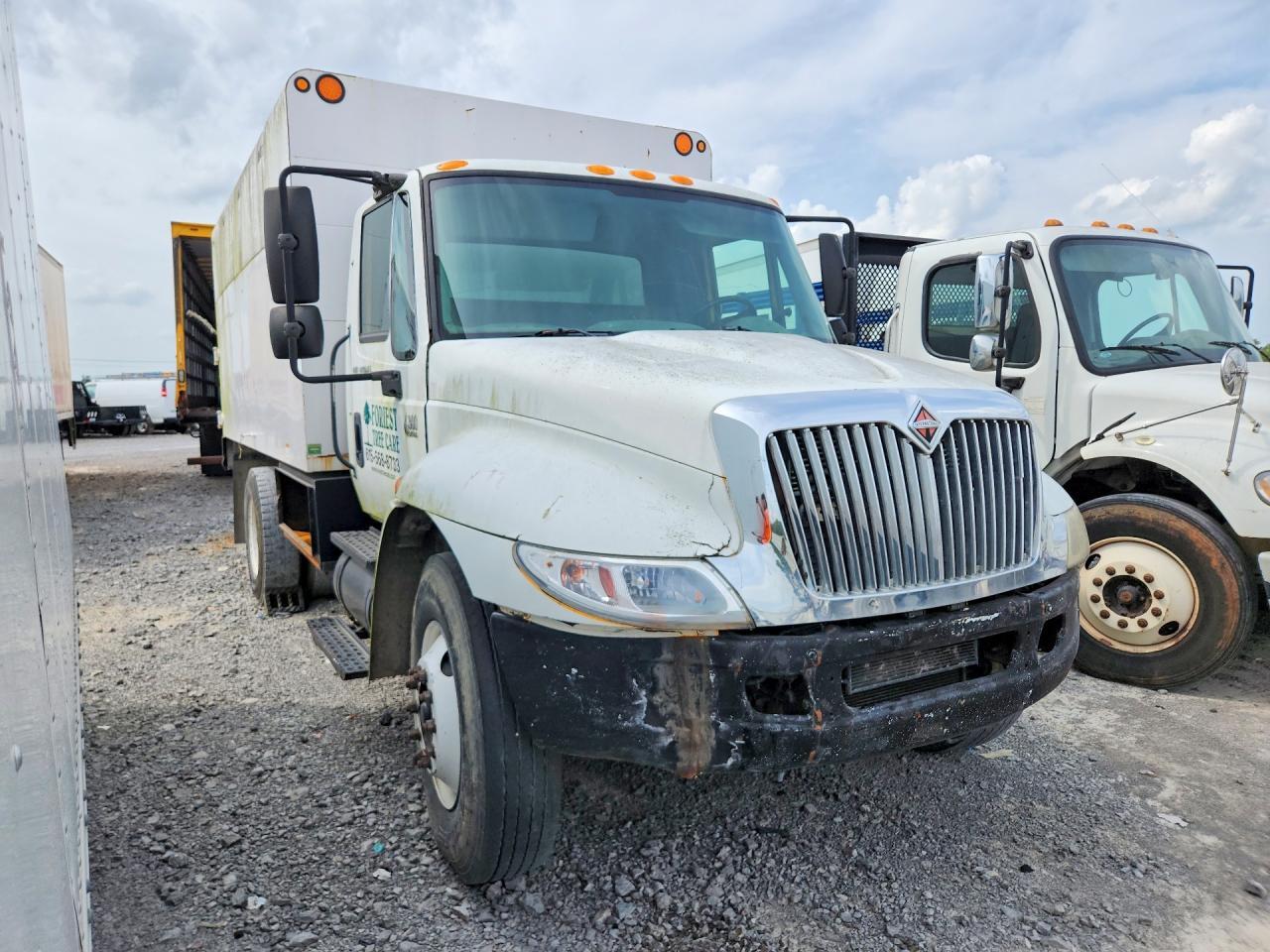 2005 INTERNATIONAL 4300 CHIPPER TRUCK — Фото 4 из 12